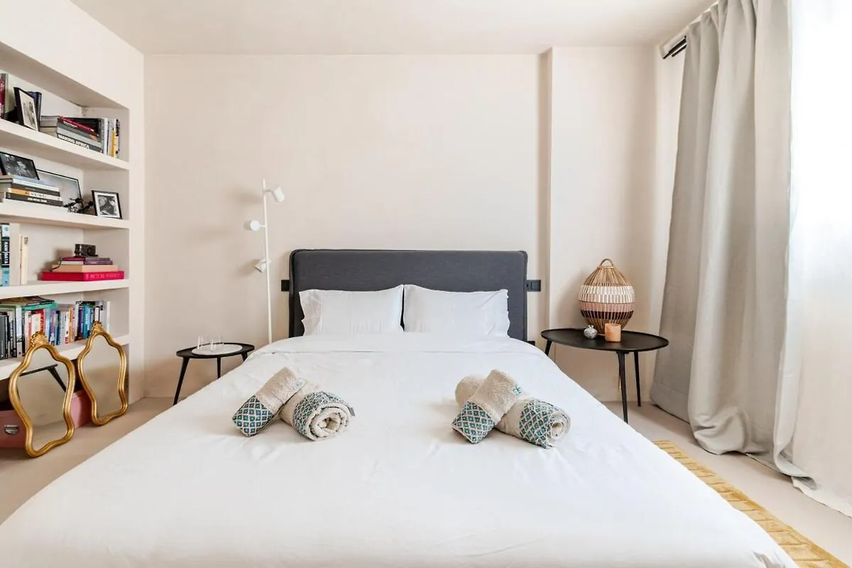 Stunning 4 Bedrooms En-Suite In Marbella Estepona Spagna